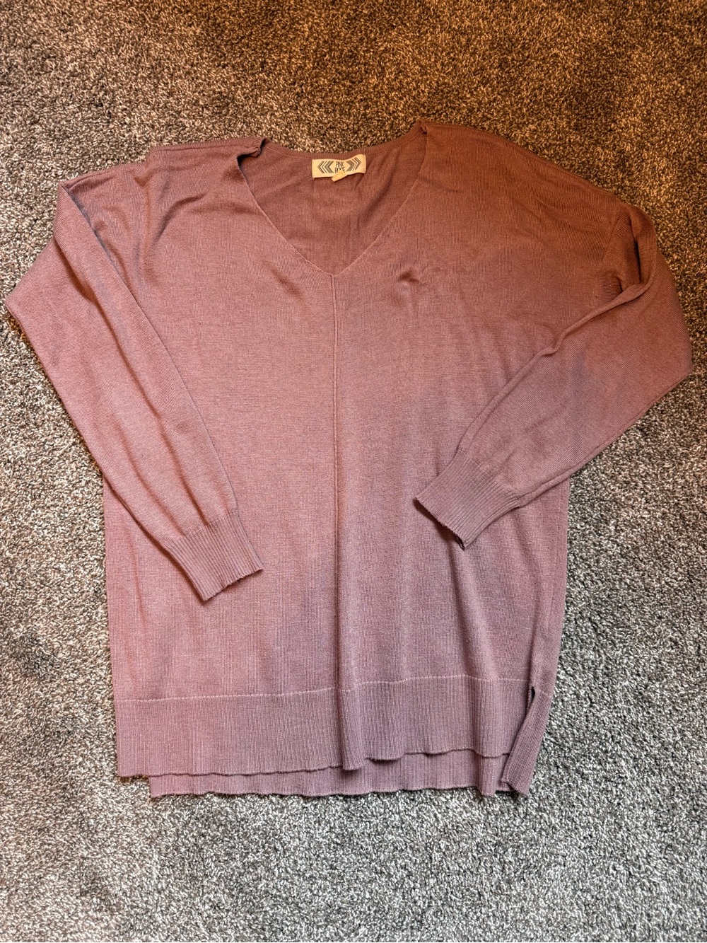 V-Neck Lightweight Sweater in Dusty Mauve